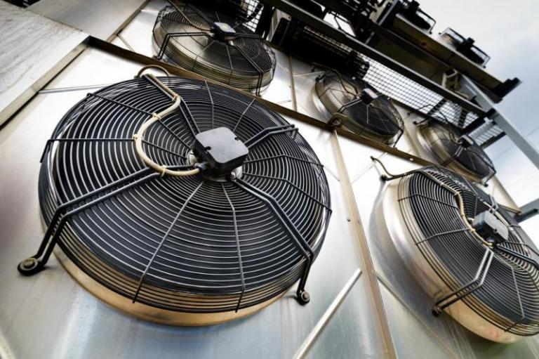 Climatisation industrielle à Givors : guide complet pour entreprises